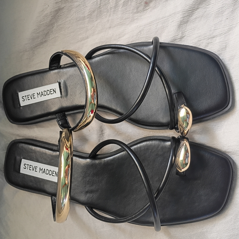 Steve Madden Black and Gold Women's Sandals